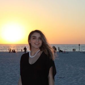 Meet your Posher, Leonora